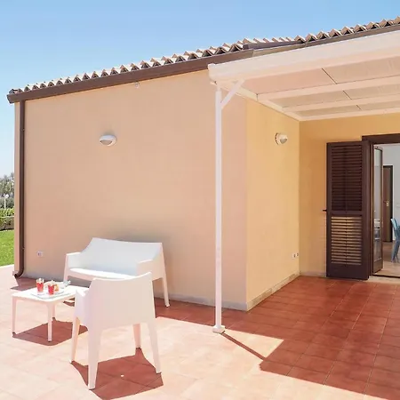 Nyaraló Front In Marina di Modica